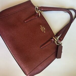COACH - Burgundy Small Purse ❤️‍🔥❤️‍🔥